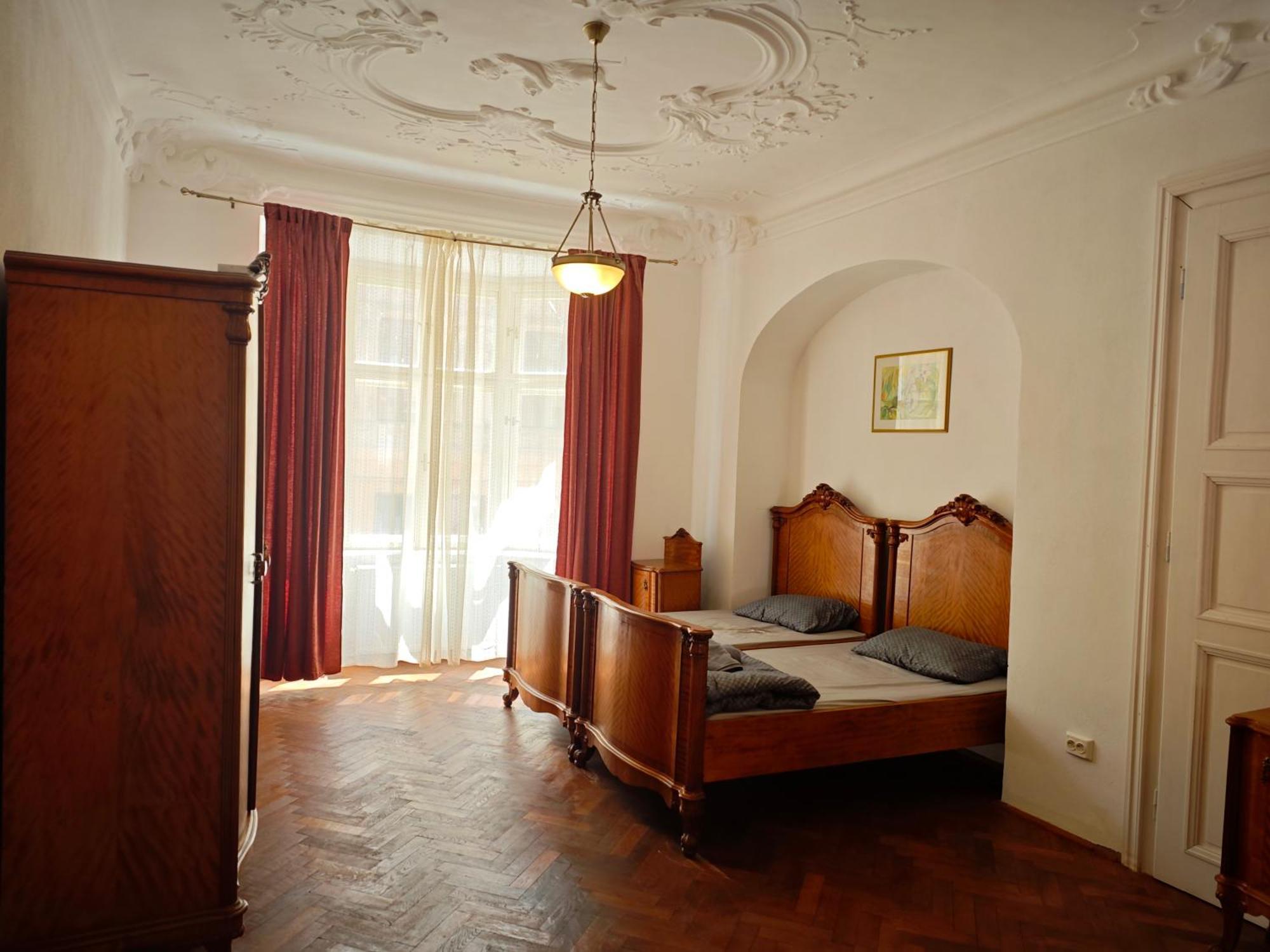 Clasic Studio Central Brasov Luaran gambar