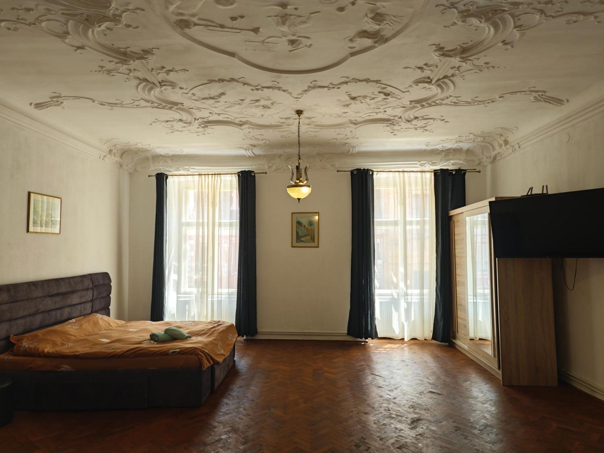 Clasic Studio Central Brasov Luaran gambar