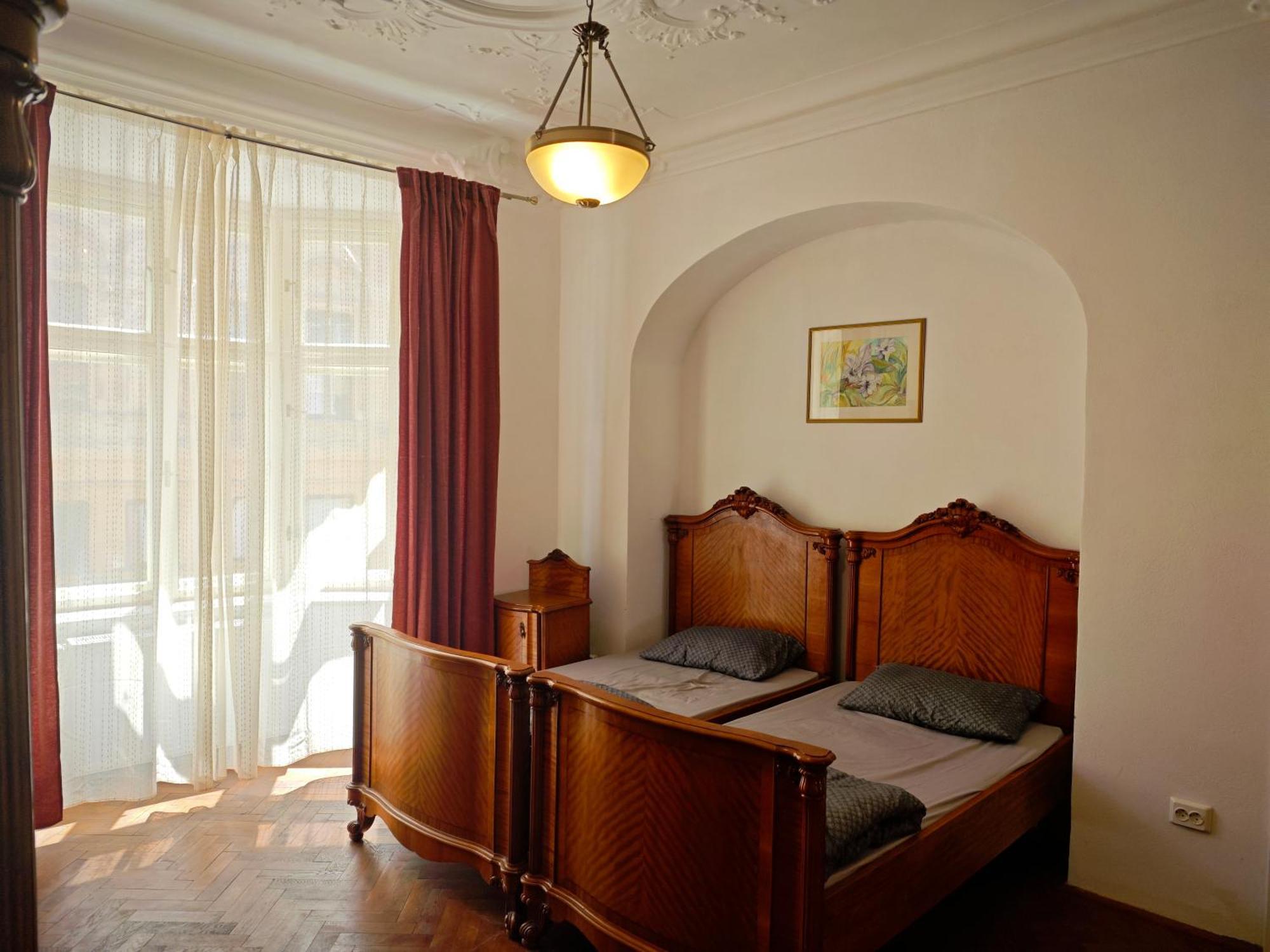 Clasic Studio Central Brasov Luaran gambar