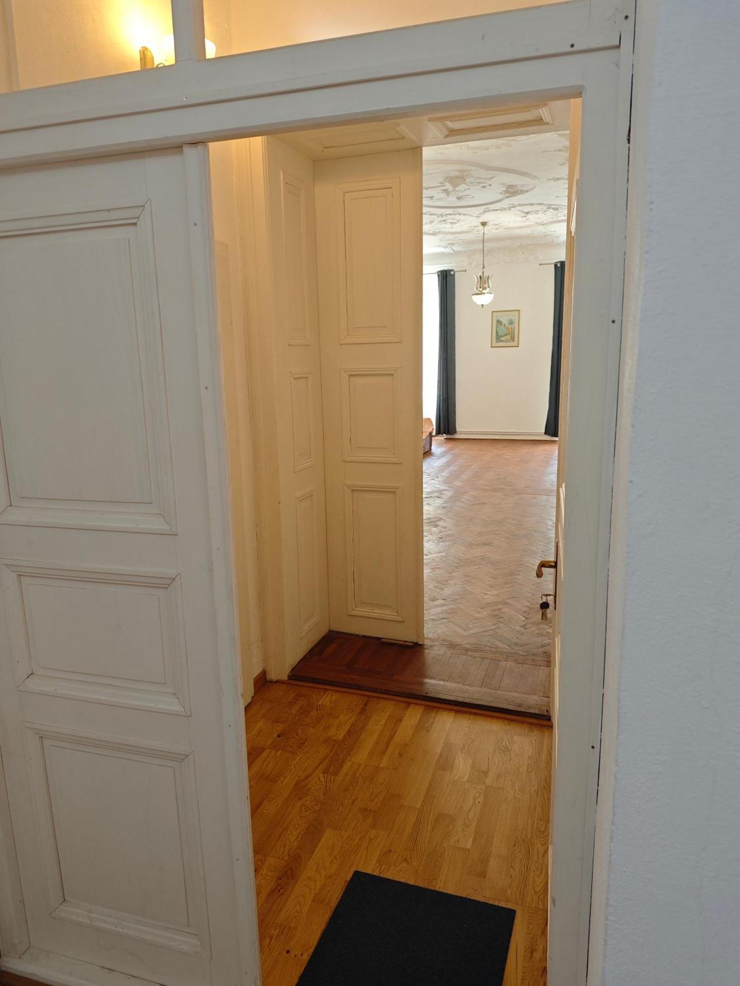 Clasic Studio Central Brasov Luaran gambar