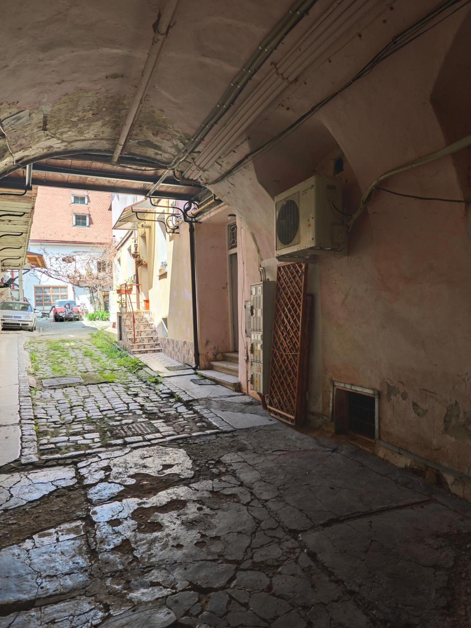 Clasic Studio Central Brasov Luaran gambar